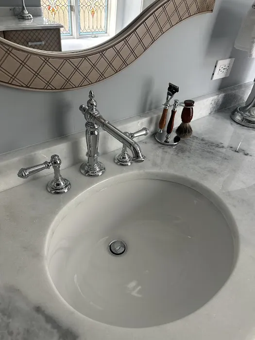 1-Tom-Plumber Picture 3