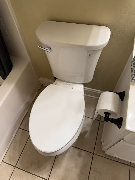 Golden Plumbing Picture 1
