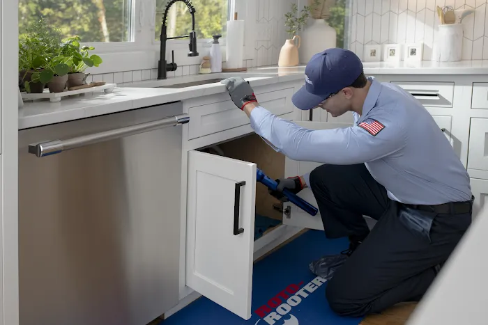 Roto-Rooter Plumbing, Drain, & Water Cleanup Service Picture 8