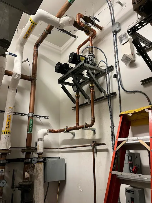 Righty Tighty Plumbing Picture 2