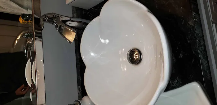 Sullins Plumbing Picture 3