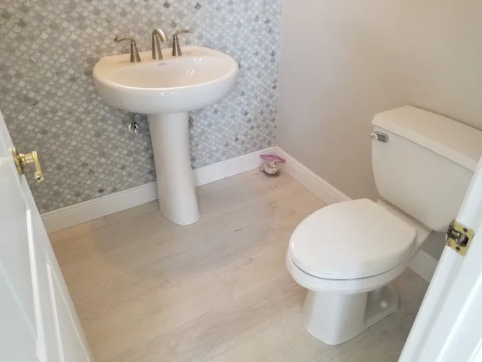 LoVario Plumbing Picture 5