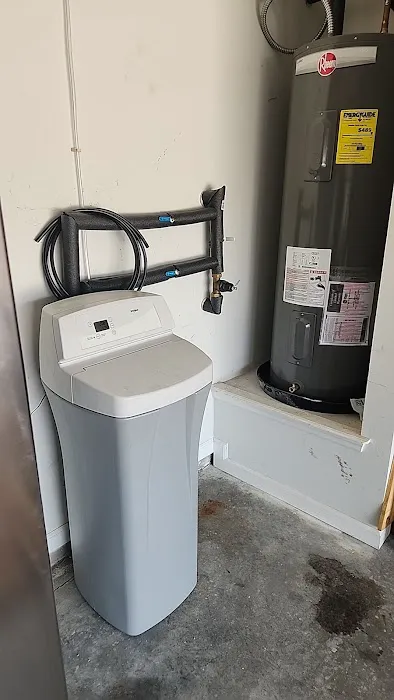 1-Tom-Plumber Picture 1