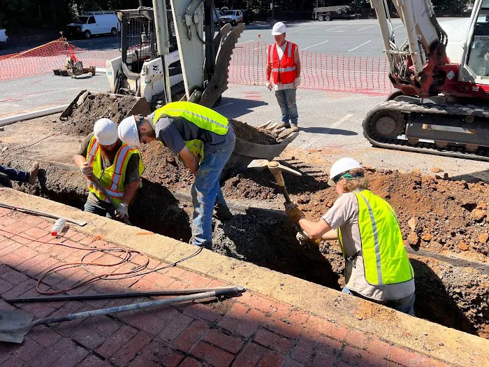 Layman's Contracting Inc Picture 4