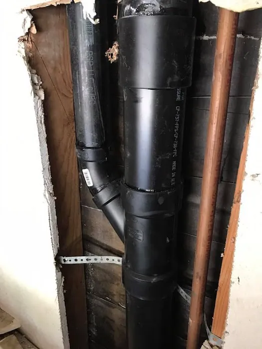 Real Plumbers Picture 3