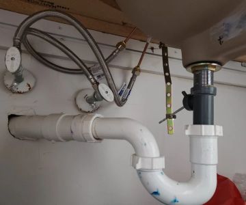 How to Repair a Sink That Drains Faster Than Faucet: Fixing Plumbing Issues Efficiently