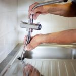 How to Replace a Kitchen Faucet in 10 Steps – A Simple Guide for Homeowners