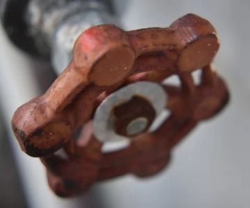 How to Replace a Valve Stem That Won’t Turn