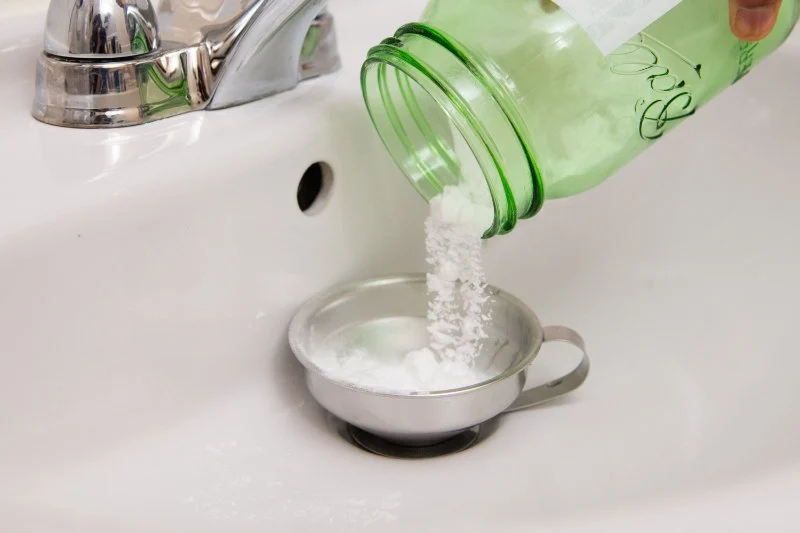 How to Use Baking Soda and Vinegar to Clear Clogged Drains