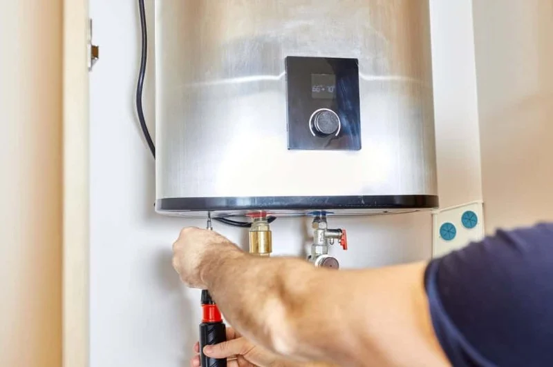 Pros and Cons of Tankless vs Traditional Water Heaters