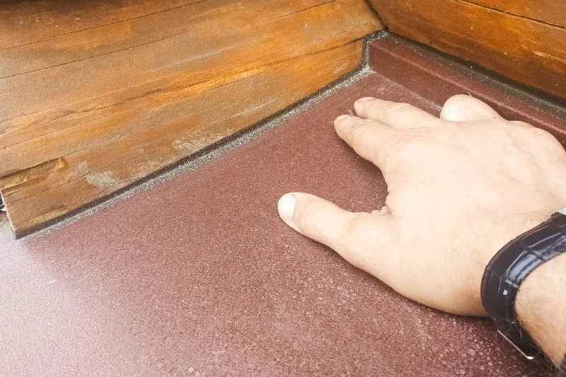 How to Repair a Slab Leak Under the Floor