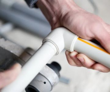 How to Replace a Plastic Pipe Fitting That Fails