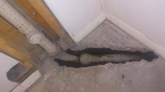 How to Replace a Broken Pipe in a Slab Foundation