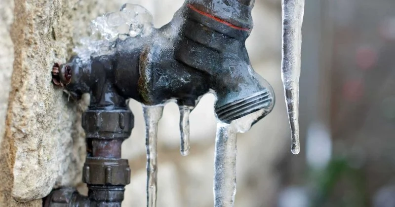 How to Prevent Frozen Pipes During the Winter Season