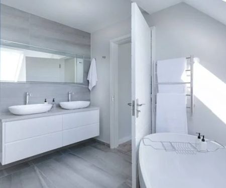 Plumbing Tips for Making Your Bathroom More Water-Efficient