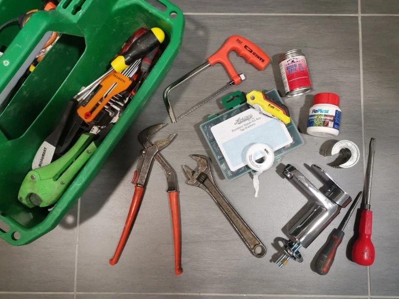 The Essential Plumbing Emergency Kit Every Homeowner Needs: Key Tools for Fast Fixes