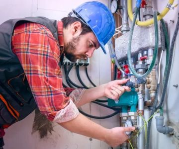 The Benefits of Choosing a Professional Plumbing Service Over DIY Repairs | Expert Insights
