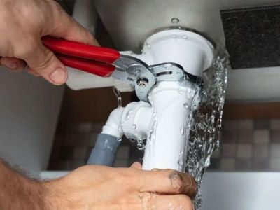 Early Signs of Plumbing Problems and How to Prevent Costly Repairs
