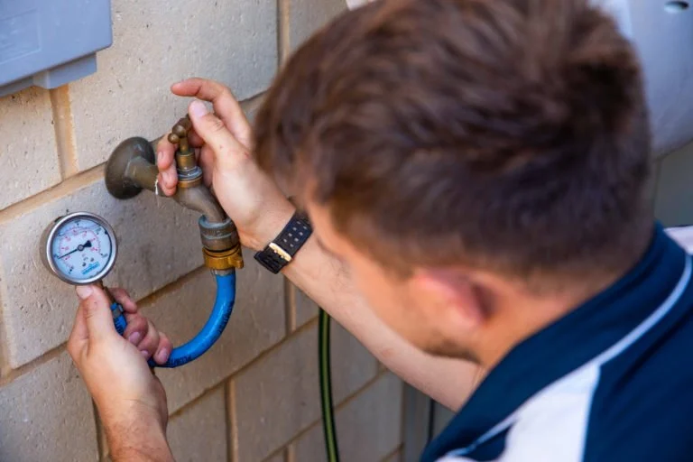 How to Test Your Plumbing for Leaks Using Simple Tools