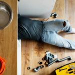 Top 10 Signs You Need a Plumber for Your Home’s Plumbing Problems: Essential Home Guide