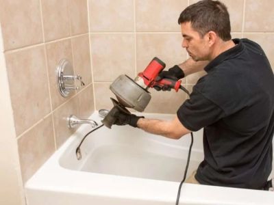 Plumbing Solutions for Fixing a Clogged Bathtub Drain