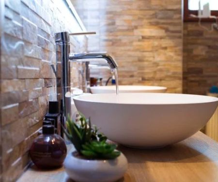 How to Choose Bathroom Plumbing Fixtures for Your Remodel